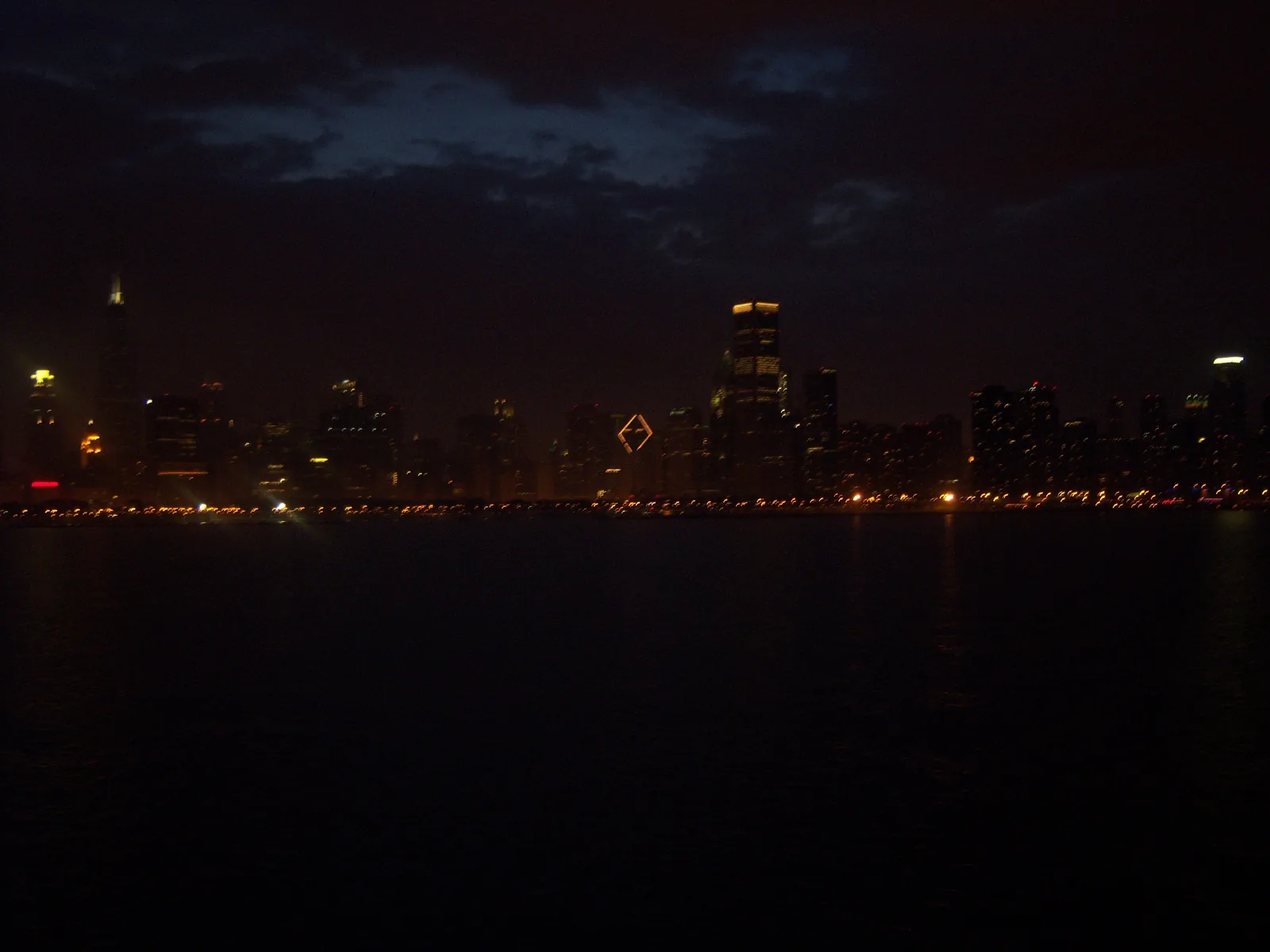 Chicago Illinois skyline for shipping container delivery service area