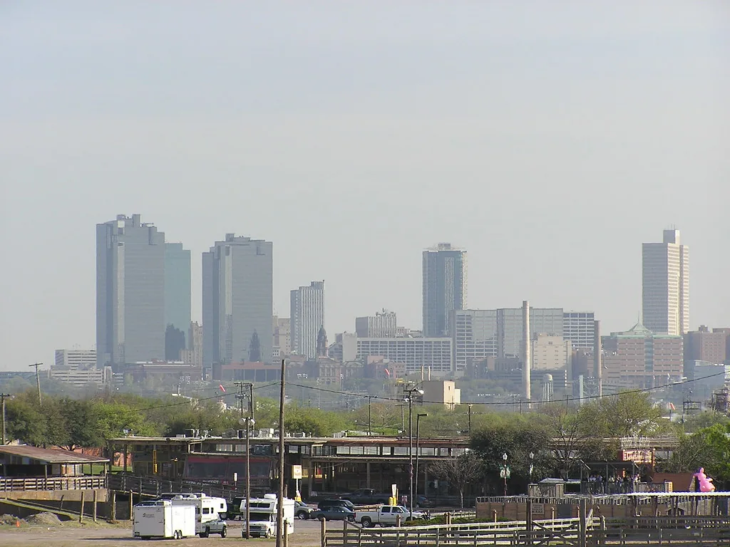 Fort Worth Texas skyline for shipping container delivery service area